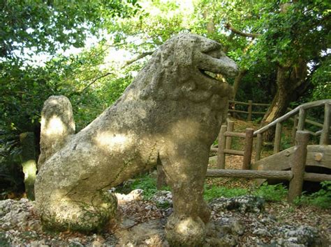 石獅子 左右|沖縄で最大最古といわれている石獅子（八重瀬町）